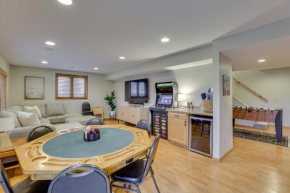 Private Hot Tub and Game Room Galena Territory Home